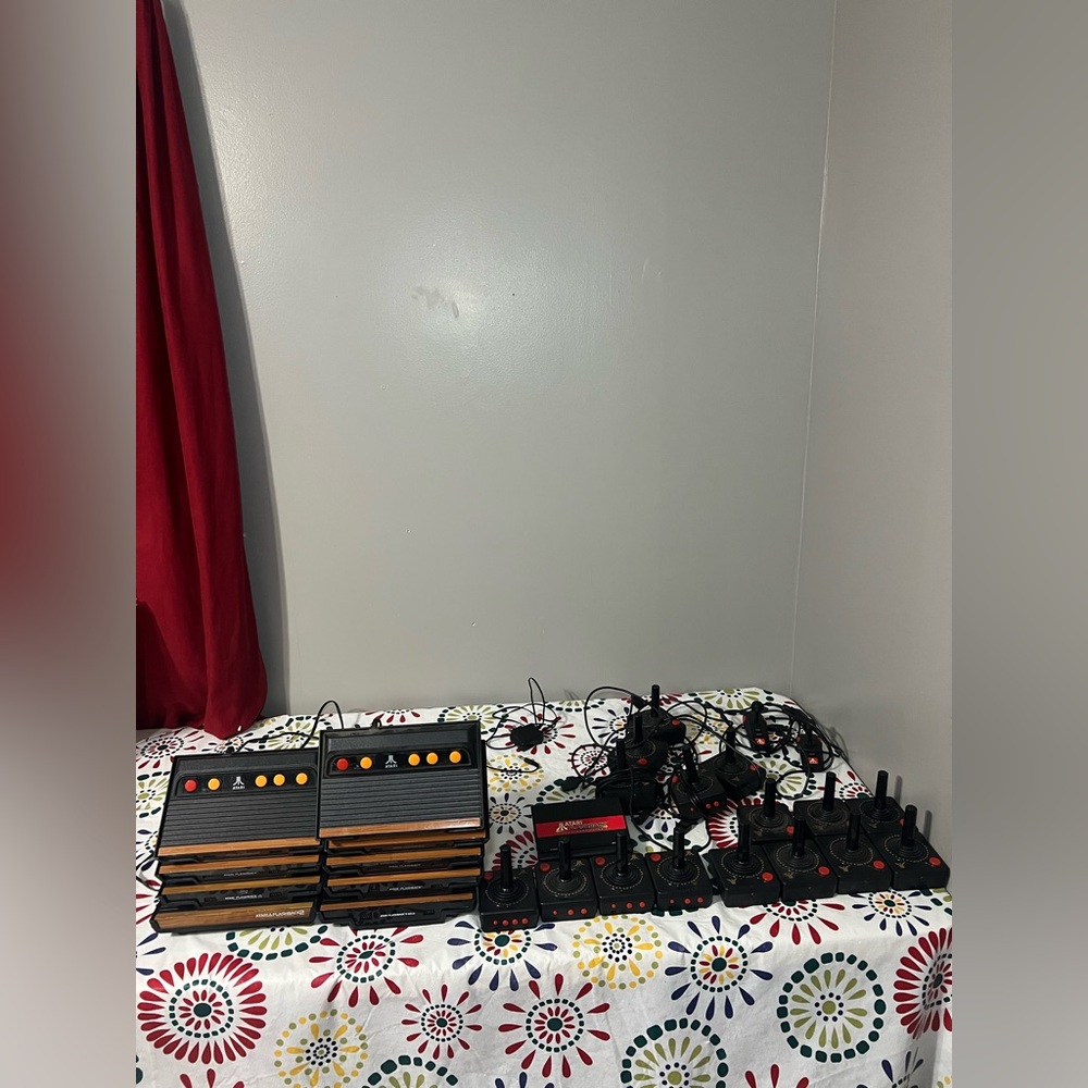 Atari Flashback, Classic Games Plug N Play Consoles Lot